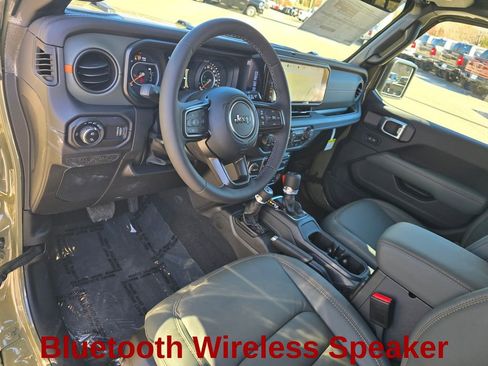 New 2026 Jeep Gladiator Mojave AWD/4WD image 23