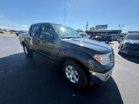Used 2011 Nissan Frontier SV w/ SV Premium Utility Pkg RWD image 1