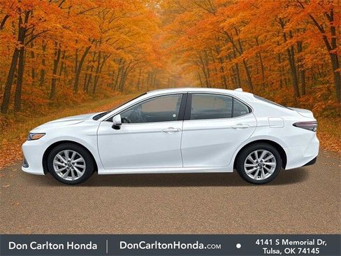 Used 2024 Toyota Camry LE image 6