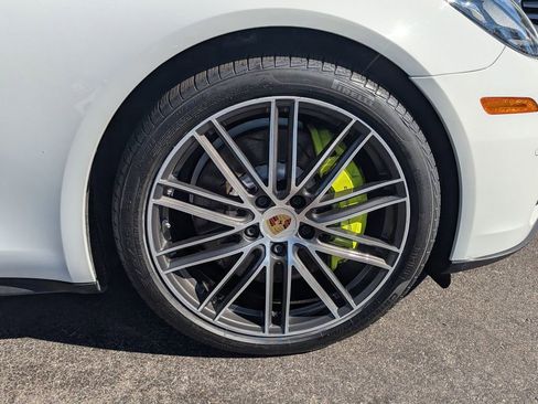 Used 2018 Porsche Panamera 4 image 22