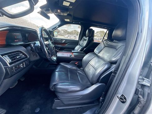 Used 2022 Lincoln Navigator L Reserve image 23