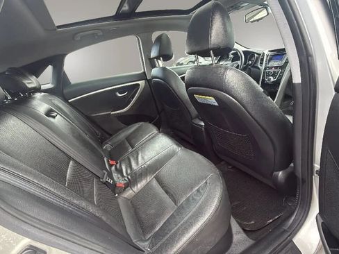 Used 2013 Hyundai Elantra GT w/ Style Pkg image 11