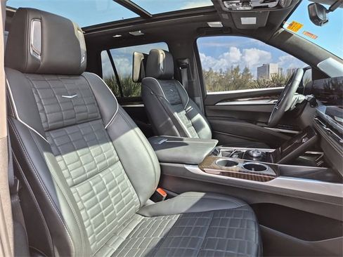 Certified 2025 Cadillac Escalade Sport Platinum image 21