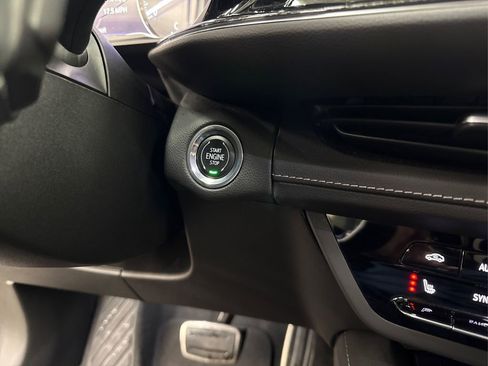 Used 2023 Buick Envision Essence w/ Technology Package I image 34