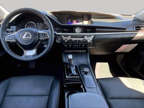 Used 2018 Lexus ES 350 w/ Premier Package image 14