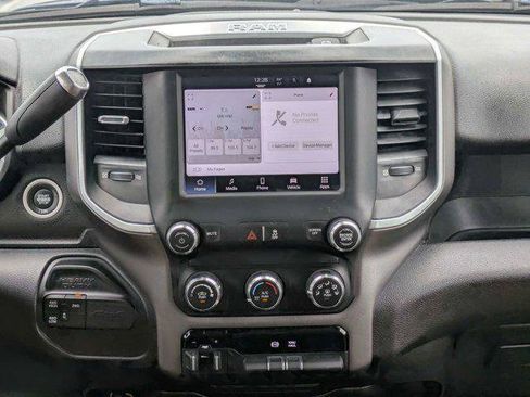 Certified 2022 RAM 2500 Big Horn AWD/4WD image 17