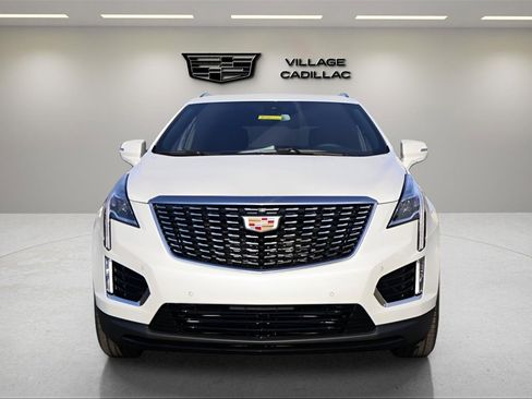 New 2026 Cadillac XT5 Luxury image 8
