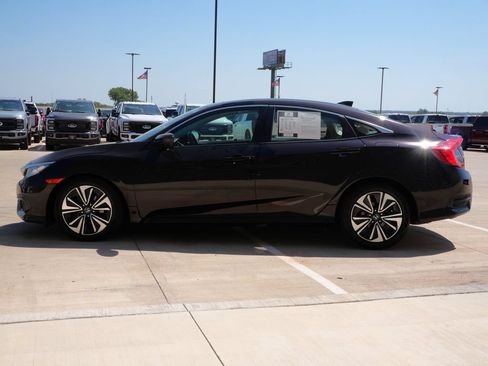 Used 2017 Honda Civic EX-L image 3