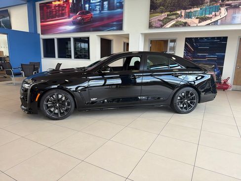 Used 2026 Cadillac CT4 V Blackwing w/ Driver Assist Package RWD image 2
