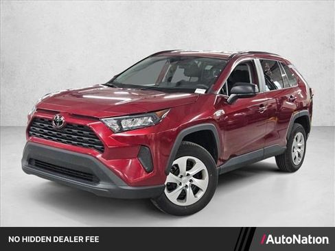 Used 2021 Toyota RAV4 LE FWD image 1