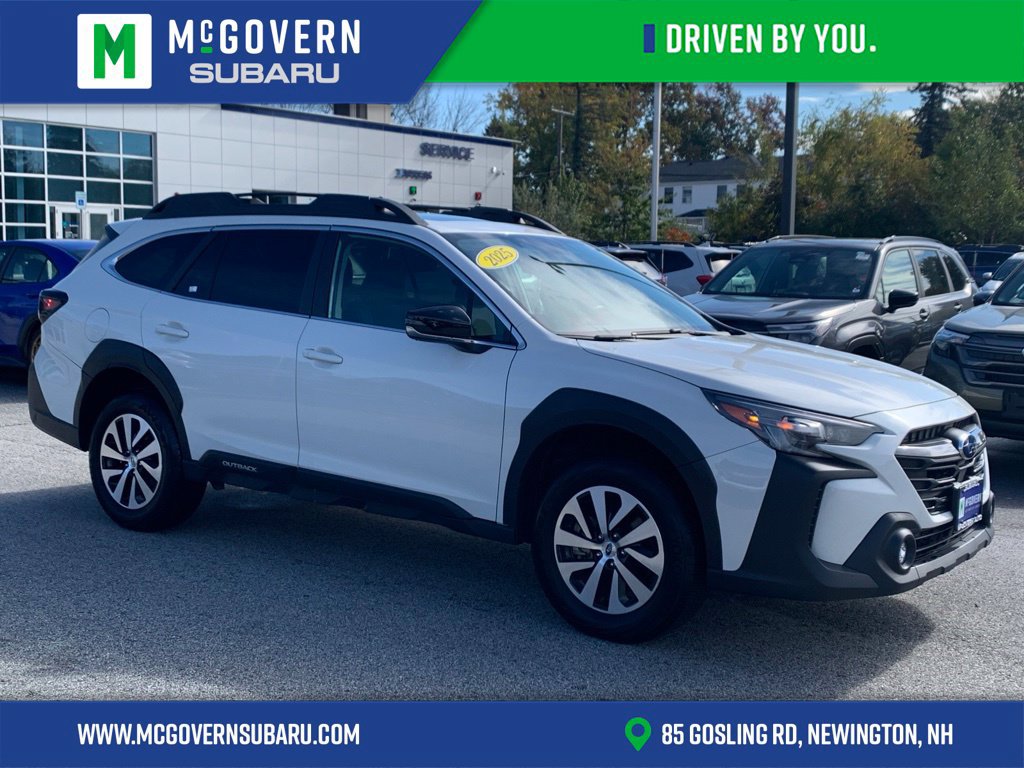 Used 2025 Subaru Outback Premium AWD/4WD image 1