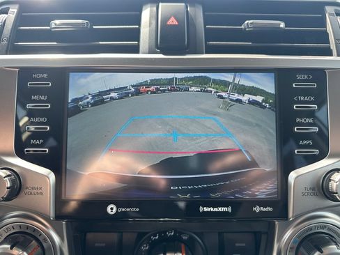 Used 2024 Toyota 4Runner SR5 Premium w/ Moonroof Package AWD/4WD image 18