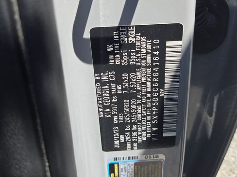 Used 2024 Kia Telluride AWD image 6