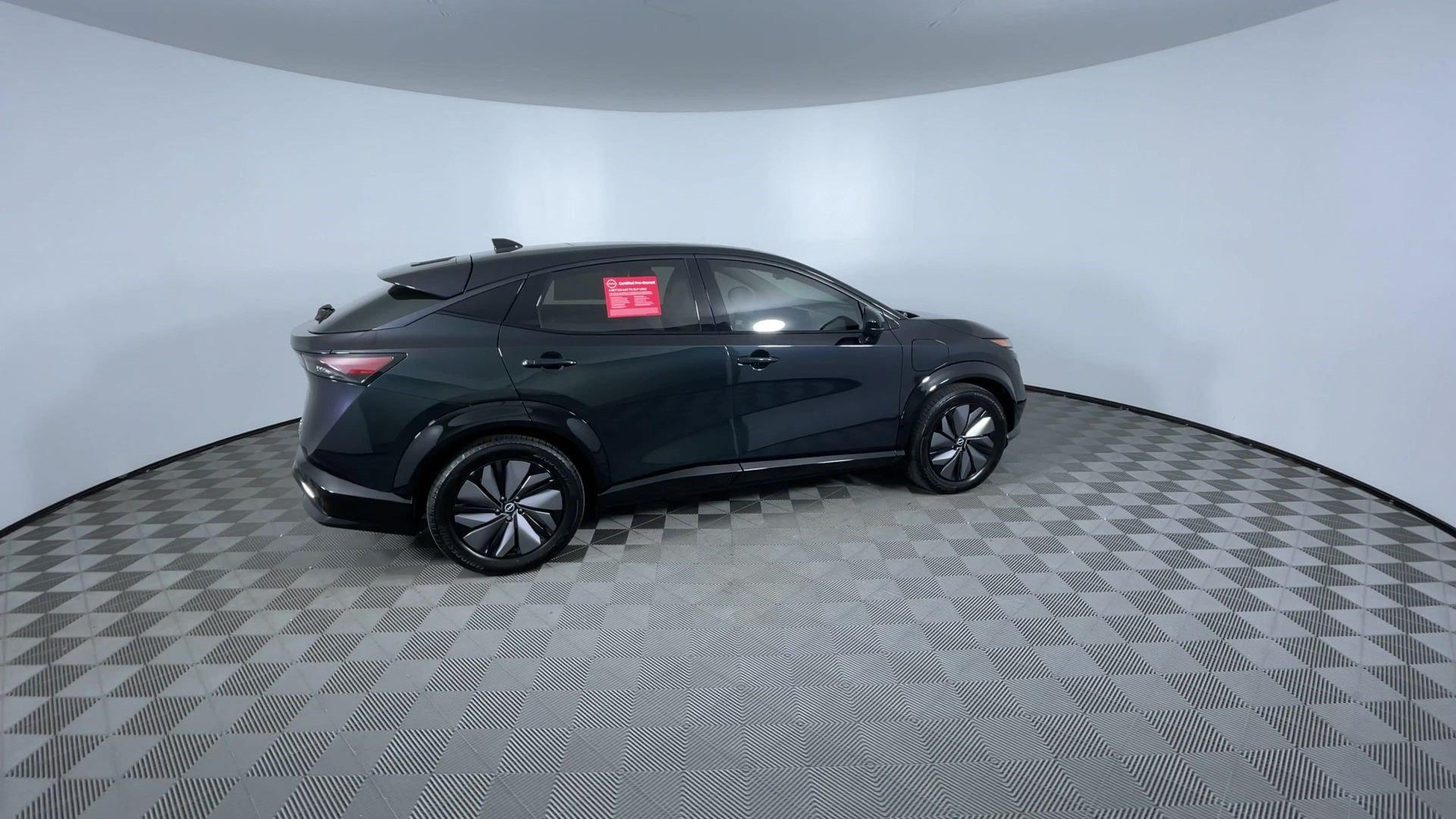 Certified 2024 Nissan Ariya AWD image 9