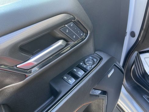 Used 2024 GMC Sierra 2500 AT4 w/ AT4 Premium Plus Package image 12