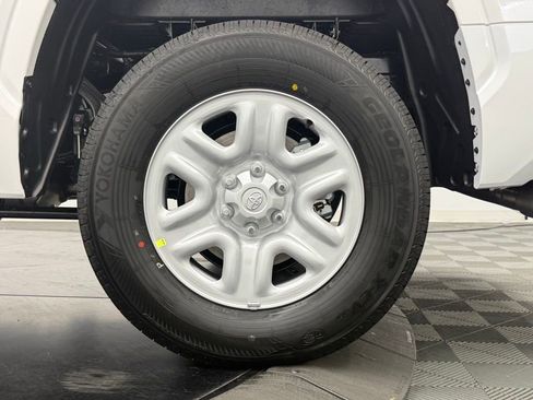 New 2026 Toyota Tundra SR image 12