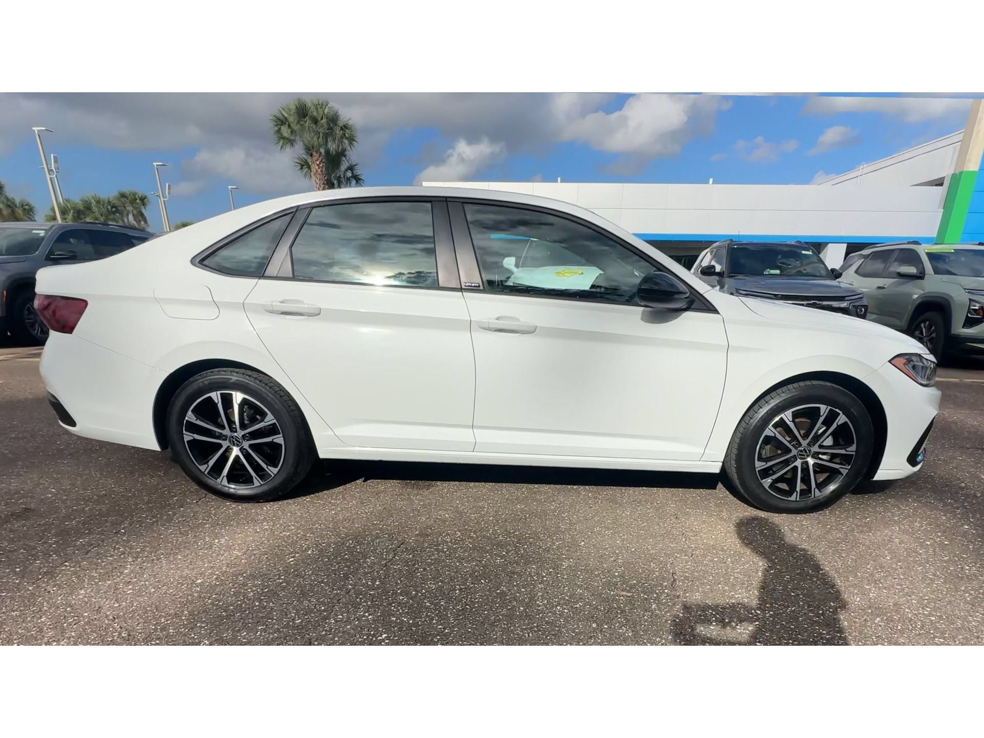 Used 2025 Volkswagen Jetta Sport FWD image 9
