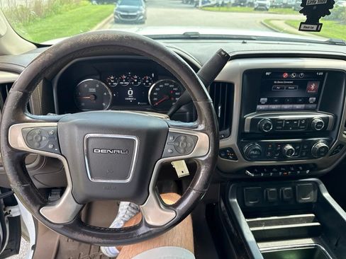 Used 2015 GMC Sierra 2500 Denali AWD/4WD image 7