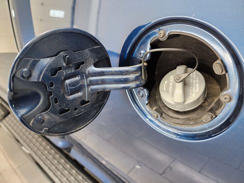 Used 2023 RAM 2500 Laramie w/ Night Edition image 30