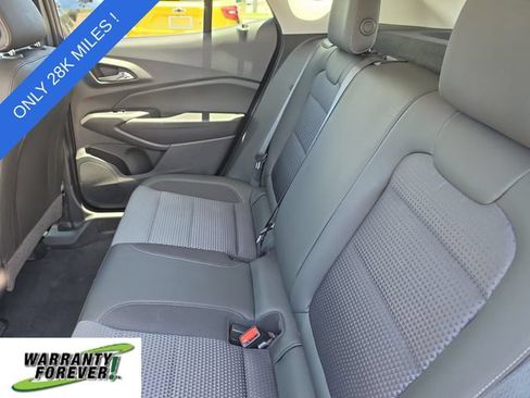 Used 2024 Chevrolet Trax LT w/ Driver Confidence Package FWD image 12
