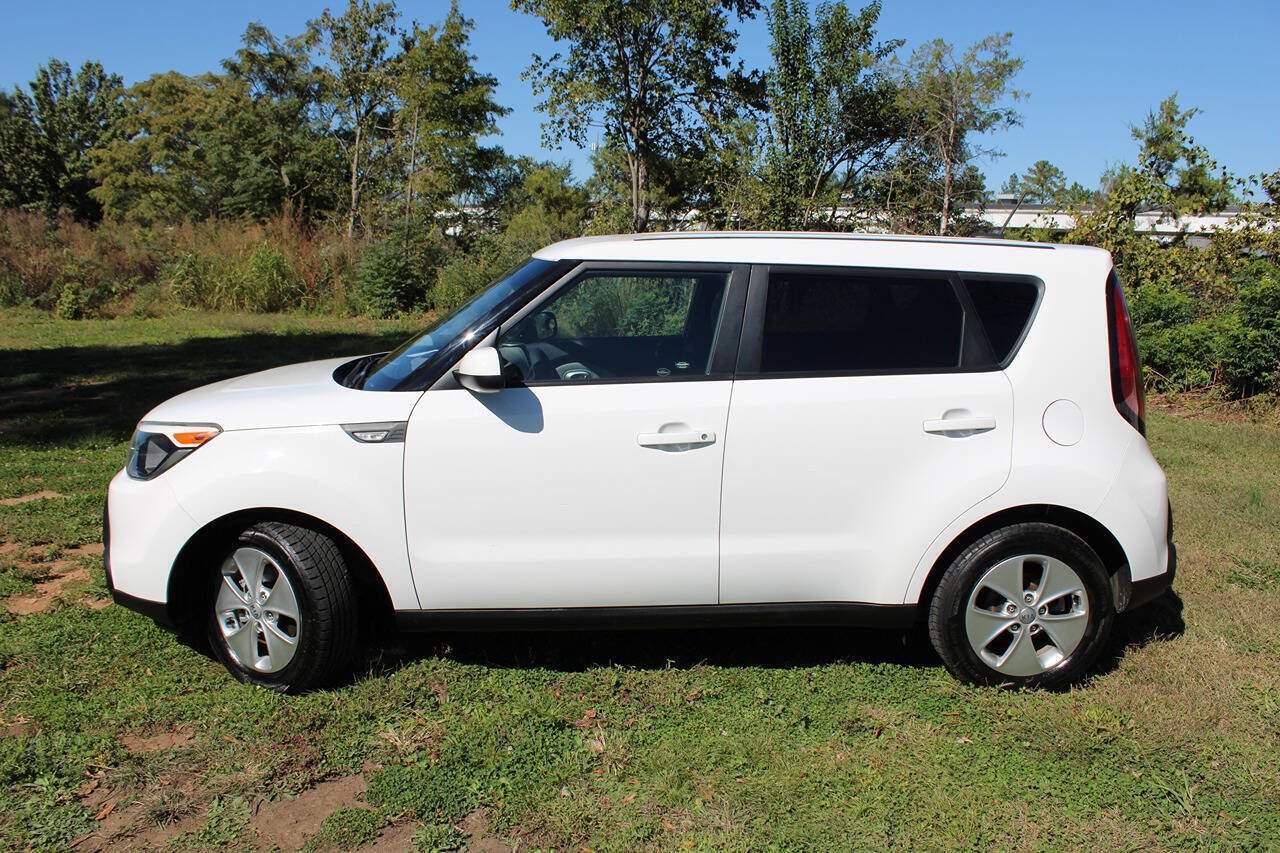 Used 2014 Kia Soul FWD image 12