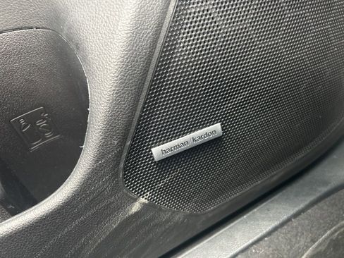 Used 2019 Subaru Outback 2.5i Limited image 12