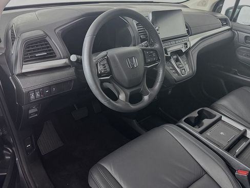 Certified 2026 Honda Odyssey EX-L image 9