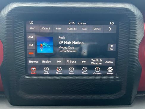 Used 2020 Jeep Gladiator Rubicon AWD/4WD image 12