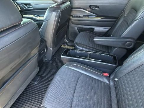 Used 2024 Nissan Pathfinder Rock Creek AWD/4WD image 24