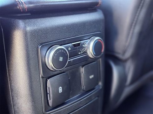 Certified 2022 Ford Explorer ST-Line w/ Class IV Trailer Tow Package image 17