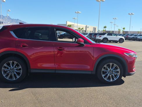 Used 2019 MAZDA CX-5 Signature AWD/4WD image 2