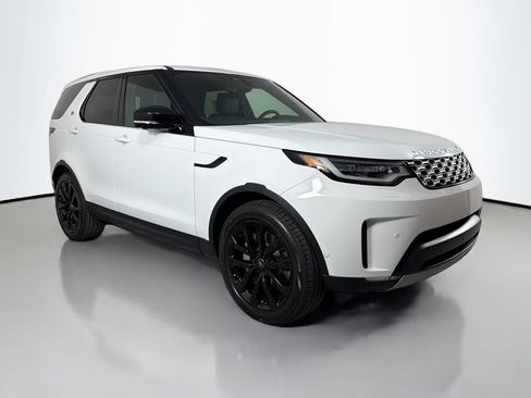 New 2026 Land Rover Discovery S AWD/4WD image 3