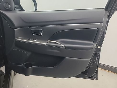 Used 2024 Mitsubishi Outlander Sport SE image 12