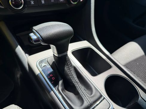 Used 2020 Kia Optima LX FWD image 23