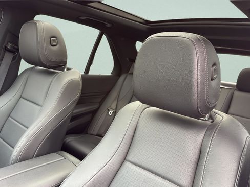 Used 2021 Mercedes-Benz GLE 350 image 30