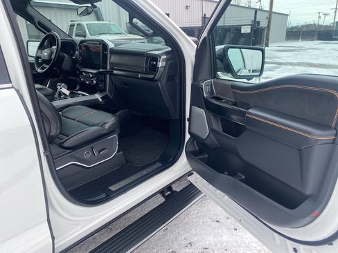 Used 2023 Ford F150 Platinum image 24