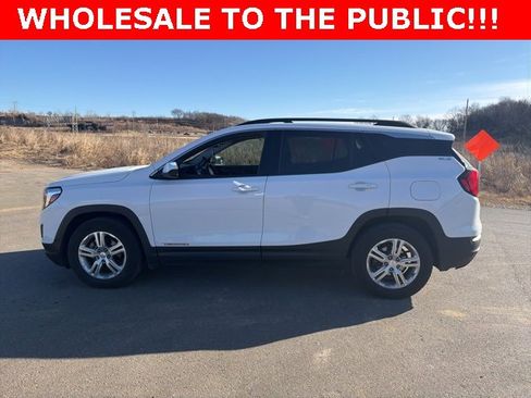Used 2018 GMC Terrain SLE w/ Driver Convenience Package image 6