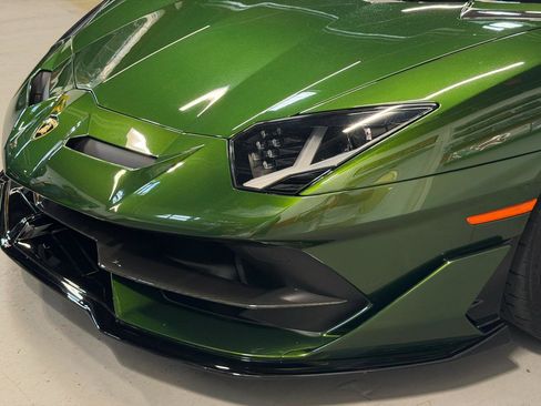 Used 2021 Lamborghini Aventador SVJ AWD/4WD image 34
