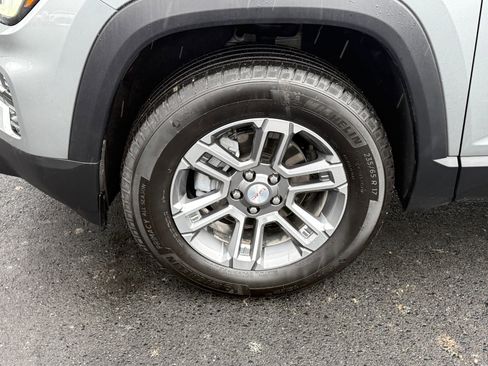 Used 2025 GMC Terrain Elevation image 9