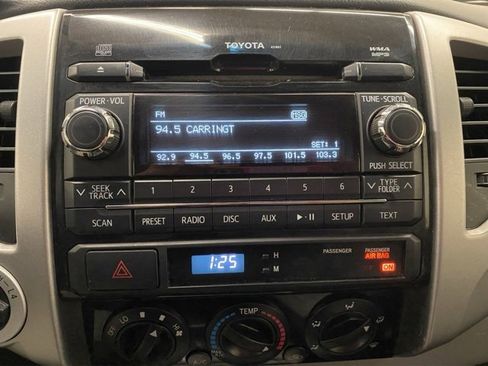 Used 2012 Toyota Tacoma 4x4 Double Cab w/ SR5 Pkg image 9