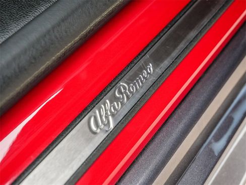 Used 2024 Alfa Romeo Stelvio Ti image 25