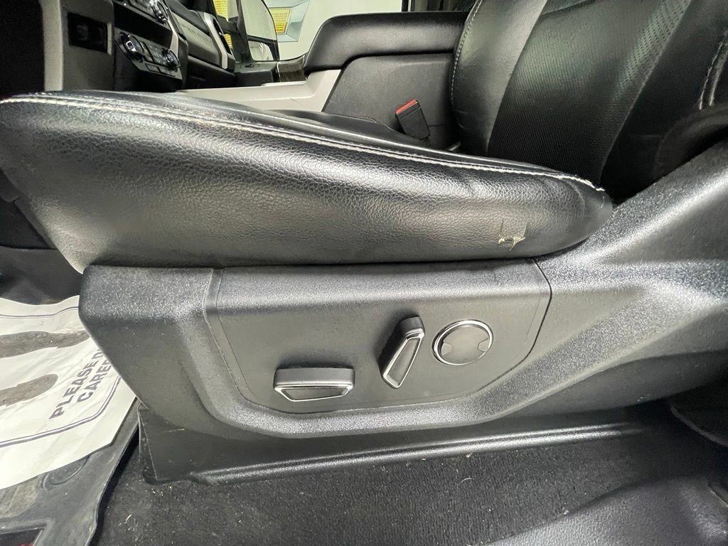 Used 2019 Ford F250 Lariat w/ Lariat Ultimate Package AWD/4WD image 20