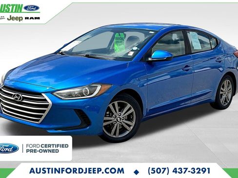 Used 2017 Hyundai Elantra SE image 1