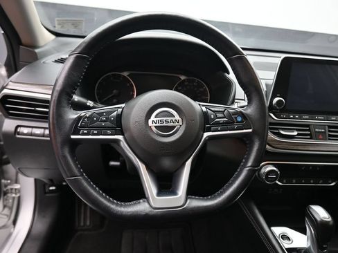 Used 2020 Nissan Altima 2.5 SL AWD/4WD image 14