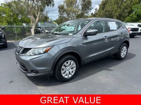 Used 2018 Nissan Rogue Sport S image 3