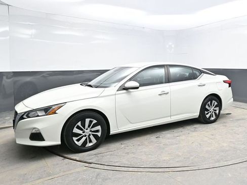 Used 2021 Nissan Altima 2.5 S image 3