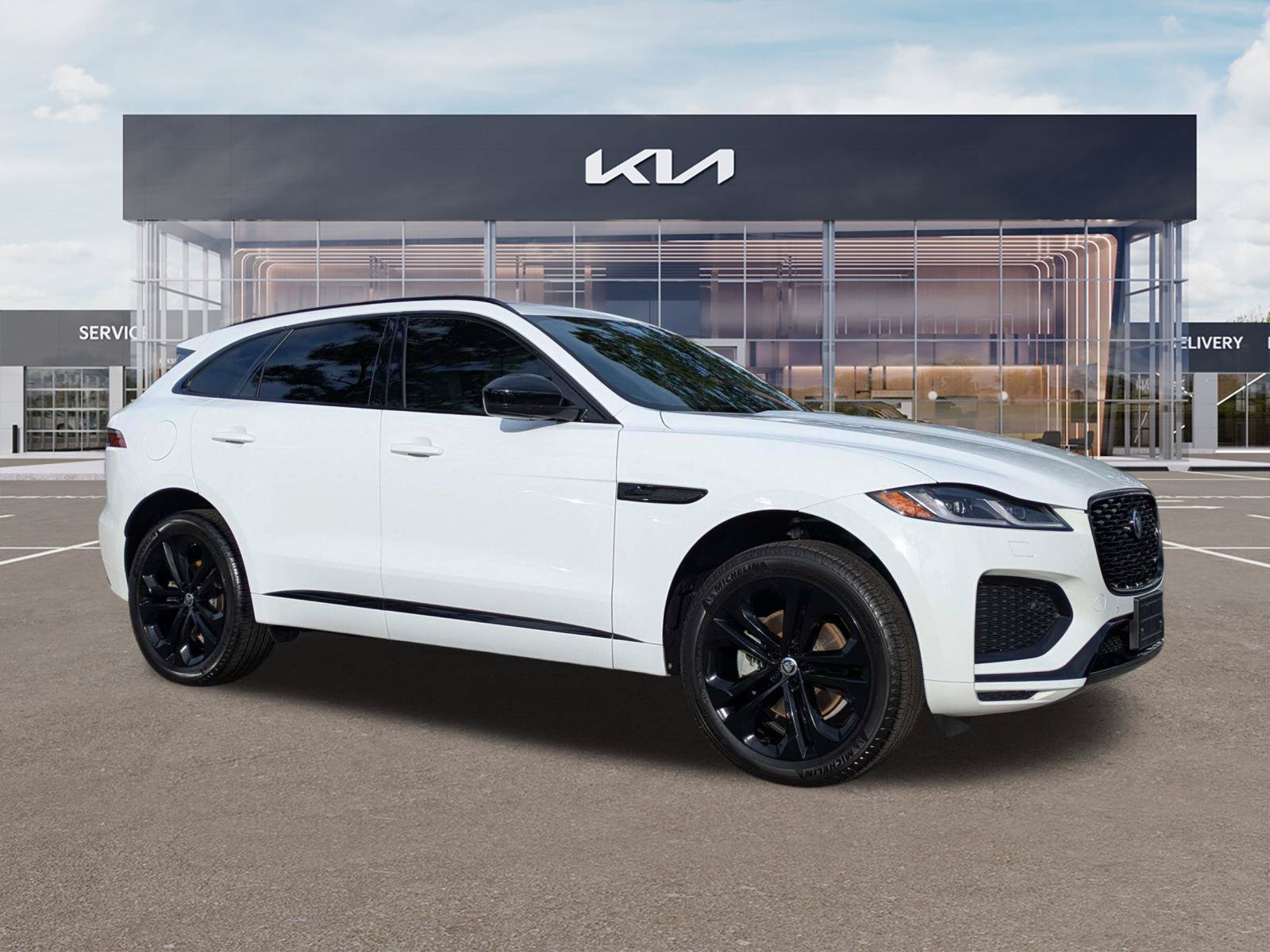 Used 2025 Jaguar F-PACE R-Dynamic S AWD/4WD image 2