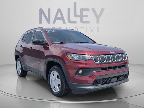 Used 2022 Jeep Compass Latitude AWD/4WD image 7