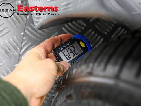 Used 2023 Nissan Maxima SV w/ Floor Mat Group image 25