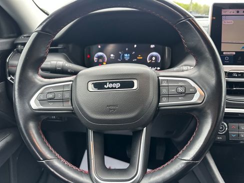 Used 2022 Jeep Compass Trailhawk w/ Trailhawk Elite Group AWD/4WD image 19